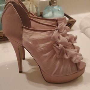 Chinese laundry ruffle heels
